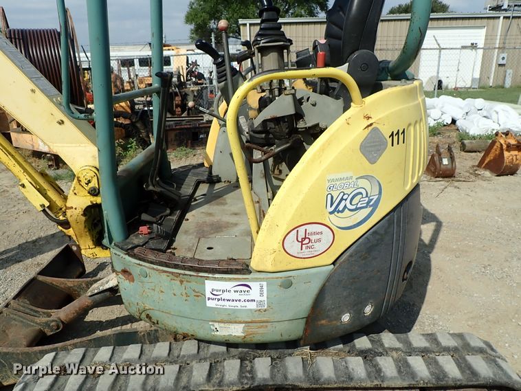 image for item DE0947 2007 Yanmar VIO27-3 excavator