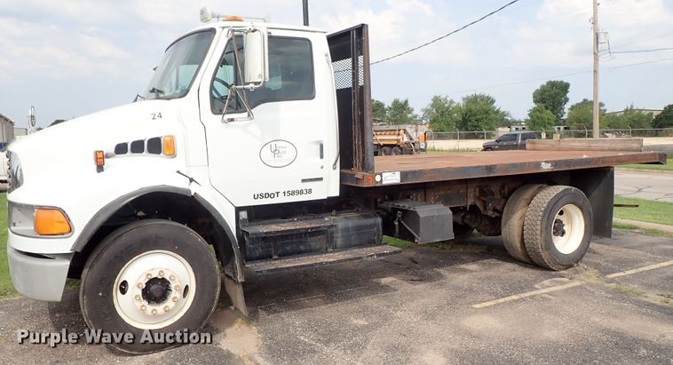 image for item DE0948 2002 Sterling Acterra flatbed truck
