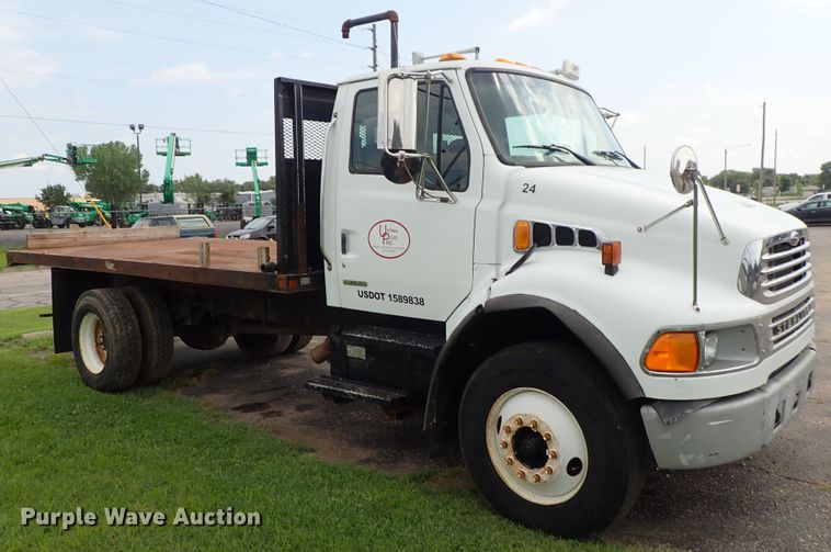 image for item DE0948 2002 Sterling Acterra flatbed truck