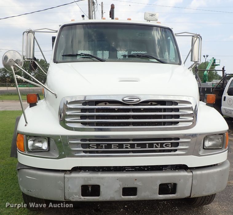 image for item DE0948 2002 Sterling Acterra flatbed truck