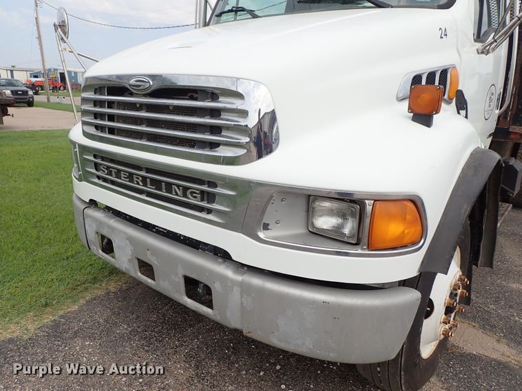 image for item DE0948 2002 Sterling Acterra flatbed truck