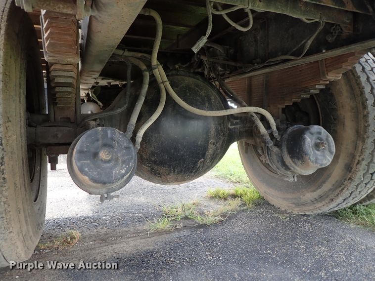 image for item DE0948 2002 Sterling Acterra flatbed truck