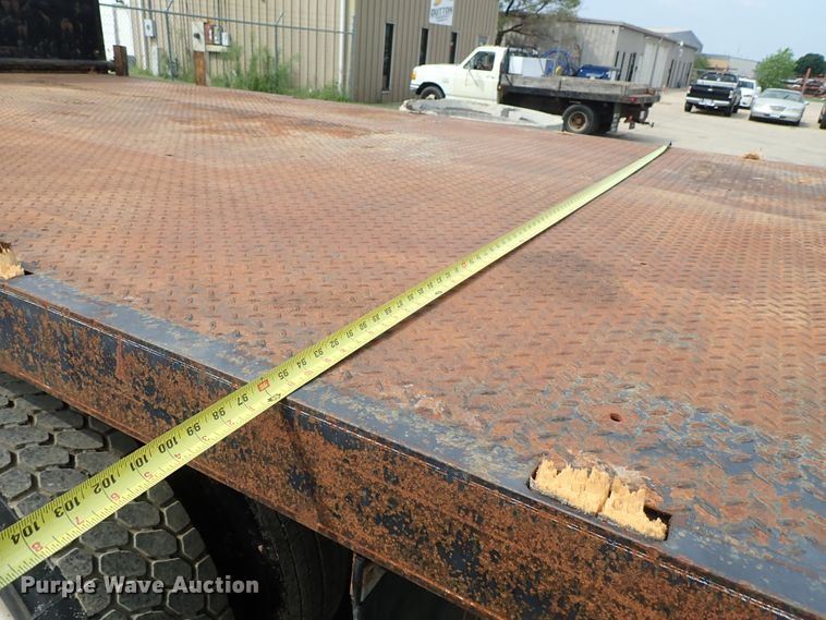 image for item DE0948 2002 Sterling Acterra flatbed truck