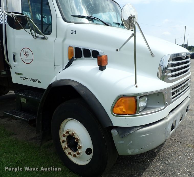 image for item DE0948 2002 Sterling Acterra flatbed truck