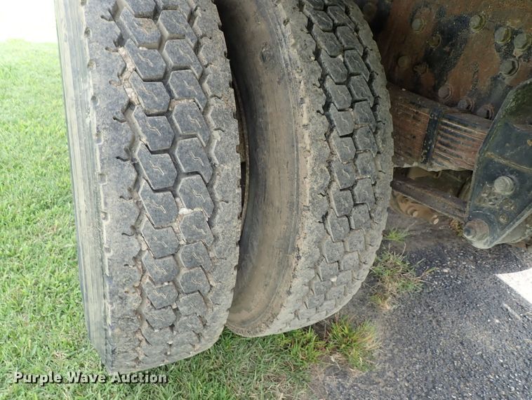 image for item DE0948 2002 Sterling Acterra flatbed truck