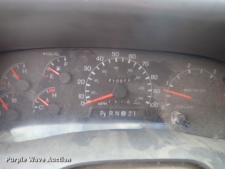 image for item DE0949 1999 Ford F550 Super Duty flatbed truck