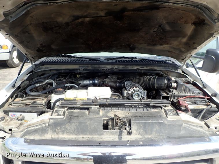 image for item DE0949 1999 Ford F550 Super Duty flatbed truck