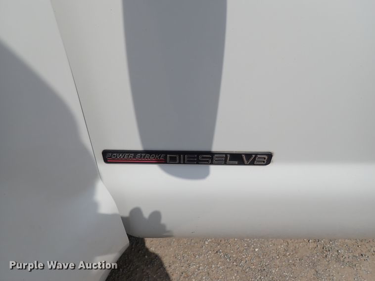 image for item DE0949 1999 Ford F550 Super Duty flatbed truck