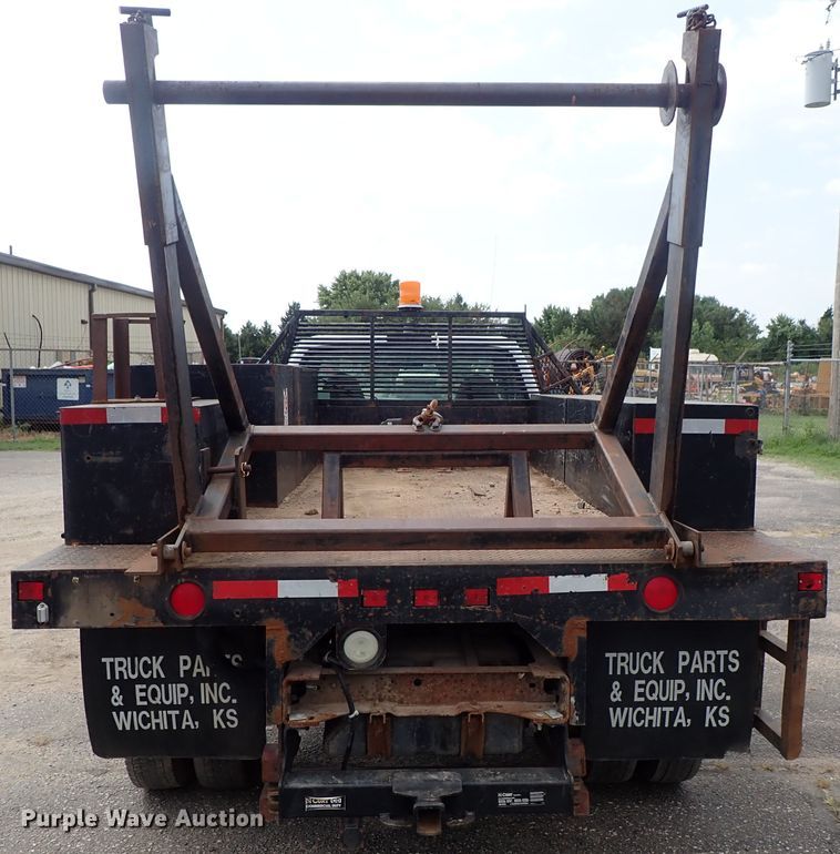 image for item DE0949 1999 Ford F550 Super Duty flatbed truck
