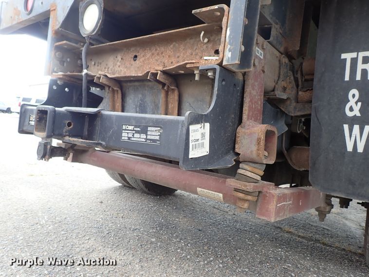 image for item DE0949 1999 Ford F550 Super Duty flatbed truck