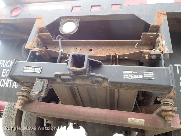 image for item DE0949 1999 Ford F550 Super Duty flatbed truck