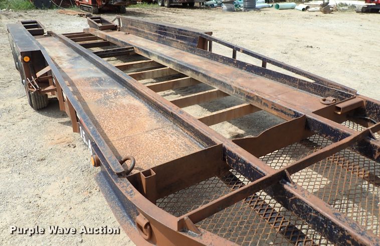 image for item DE0952 2008 Belshe equipment trailer