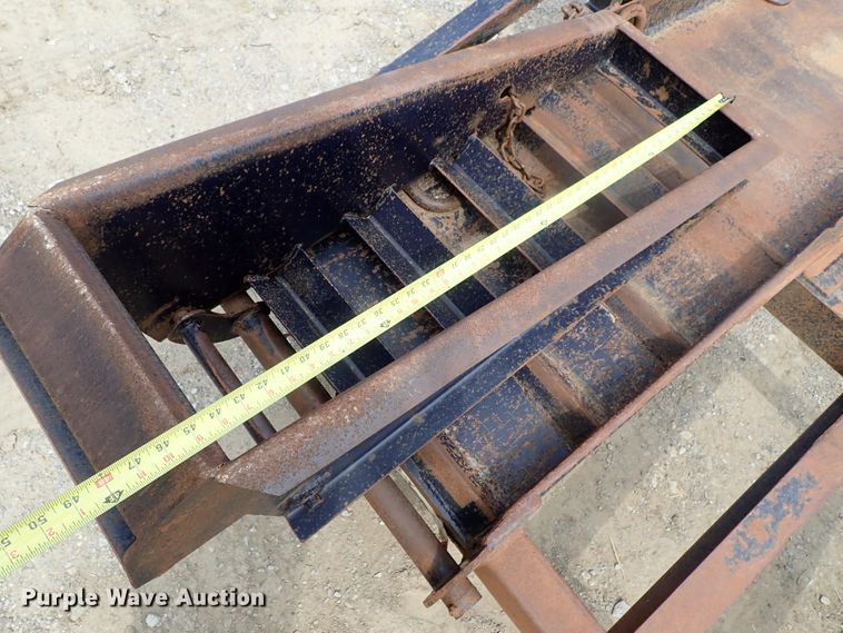 image for item DE0952 2008 Belshe equipment trailer