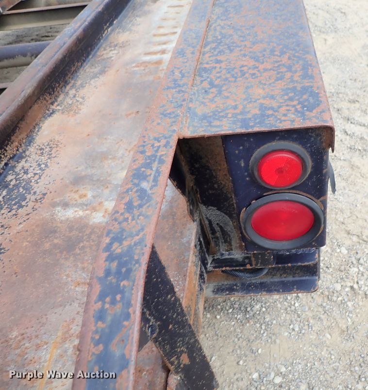 image for item DE0952 2008 Belshe equipment trailer