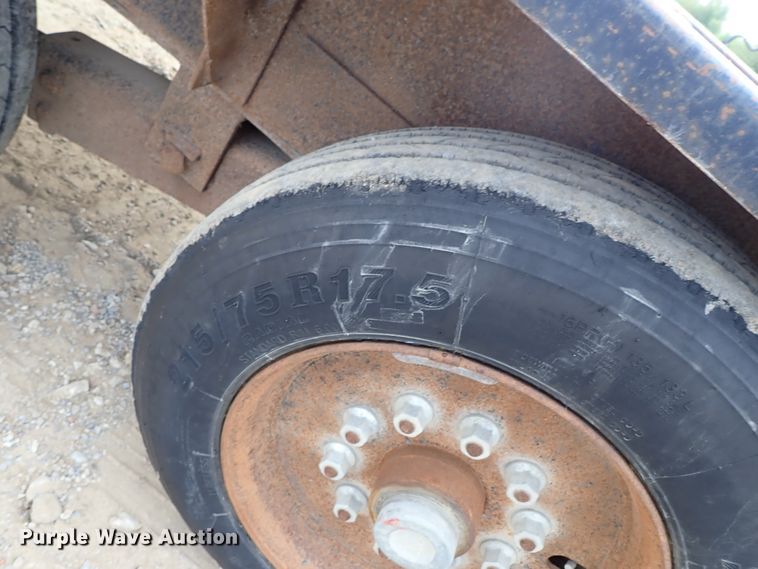 image for item DE0952 2008 Belshe equipment trailer