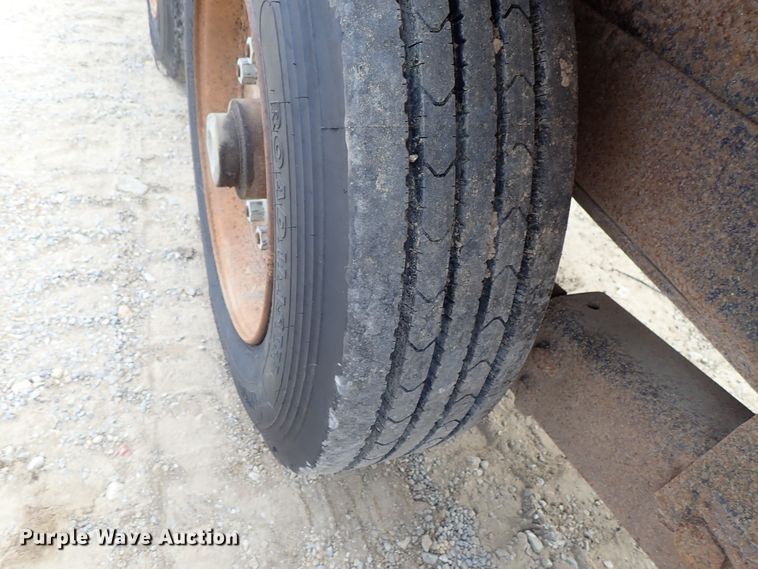 image for item DE0952 2008 Belshe equipment trailer