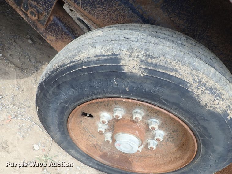 image for item DE0952 2008 Belshe equipment trailer