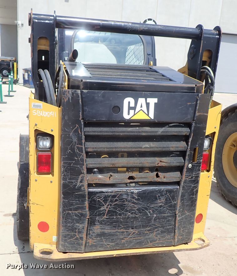 image for item DE0953 2015 Caterpillar 242D skid steer