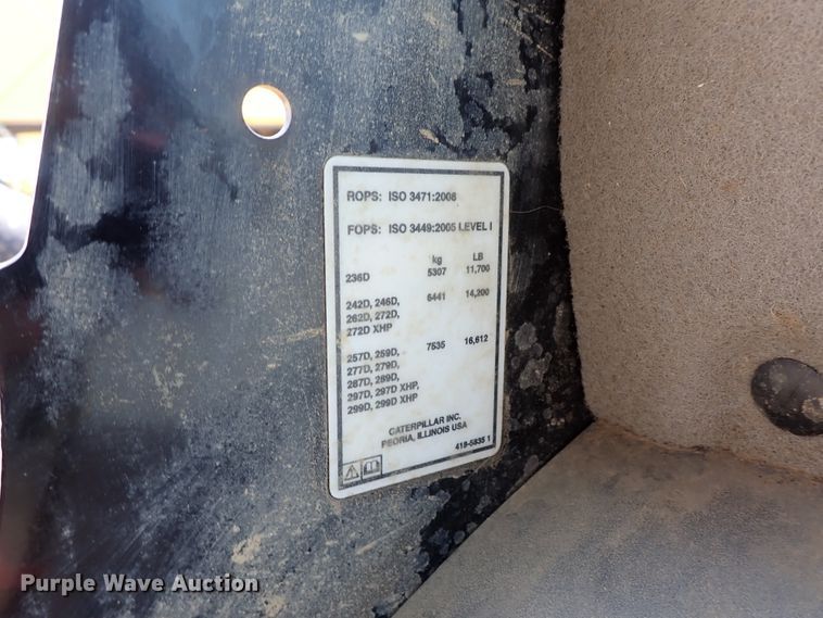 image for item DE0953 2015 Caterpillar 242D skid steer