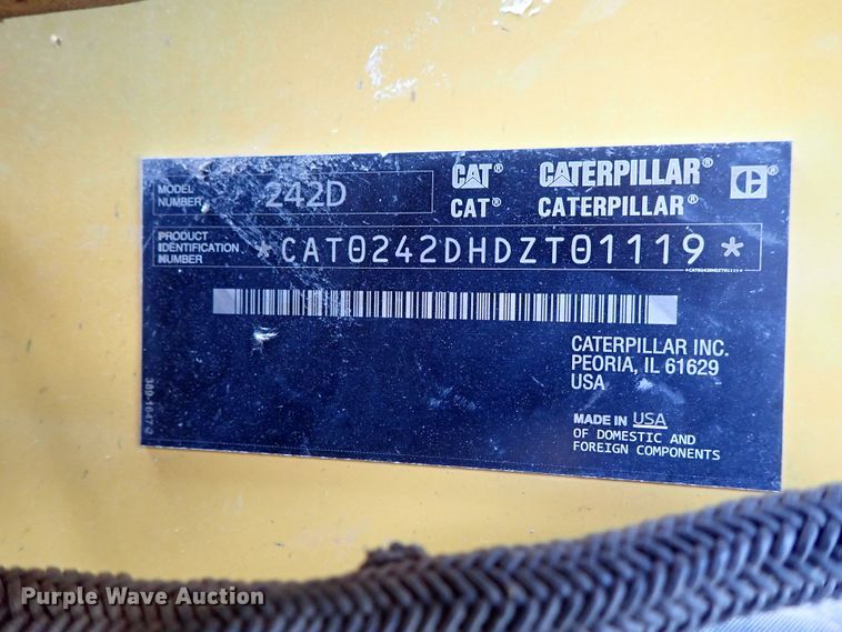 image for item DE0953 2015 Caterpillar 242D skid steer