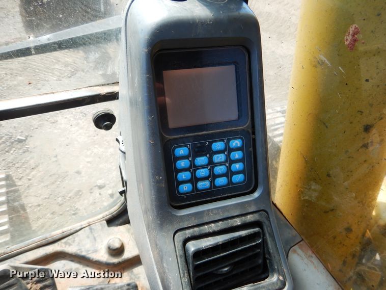 image for item DE4009 2003 Komatsu PC220LC excavator