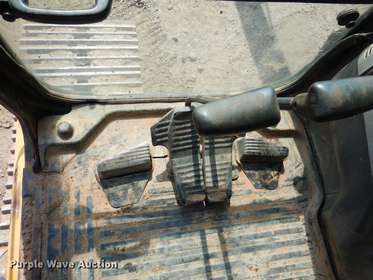 image for item DE4009 2003 Komatsu PC220LC excavator