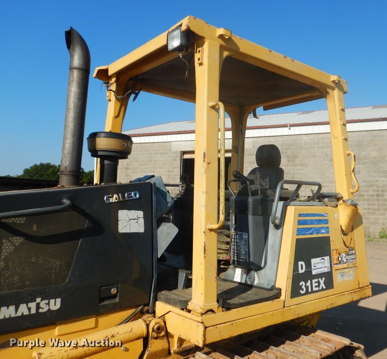 image for item DE4011 2005 Komatsu D31EX-21 dozer
