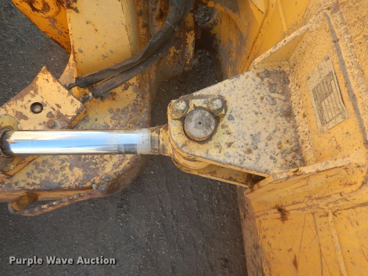 image for item DE4011 2005 Komatsu D31EX-21 dozer