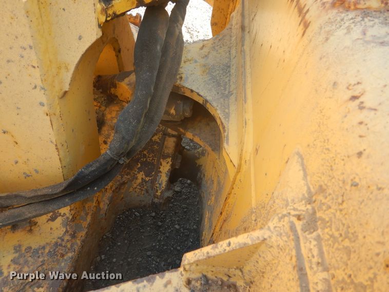 image for item DE4011 2005 Komatsu D31EX-21 dozer