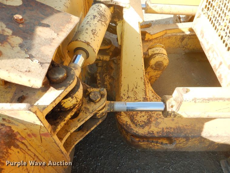 image for item DE4011 2005 Komatsu D31EX-21 dozer