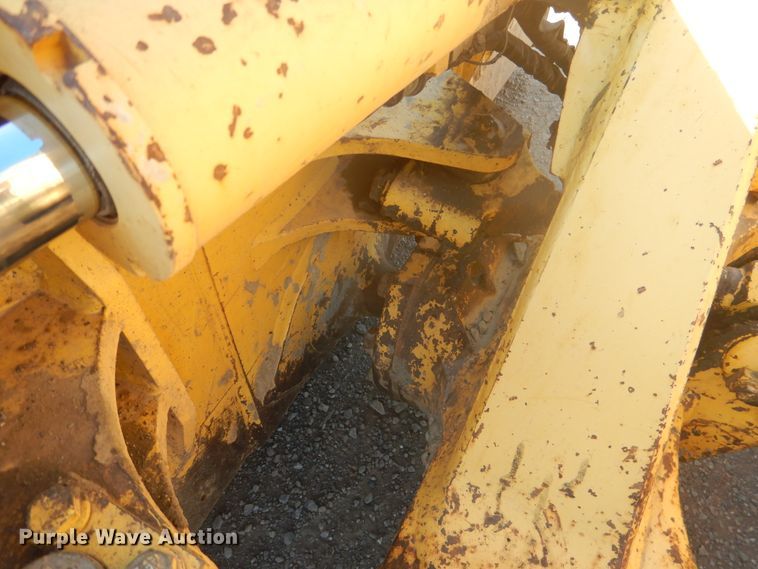 image for item DE4011 2005 Komatsu D31EX-21 dozer