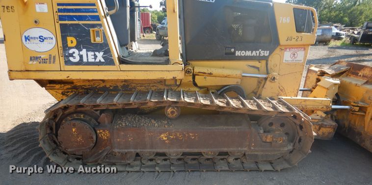 image for item DE4011 2005 Komatsu D31EX-21 dozer