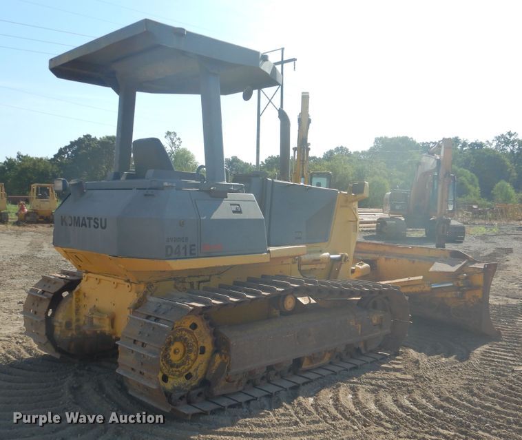 image for item DE4012 2001 Komatsu D41E dozer