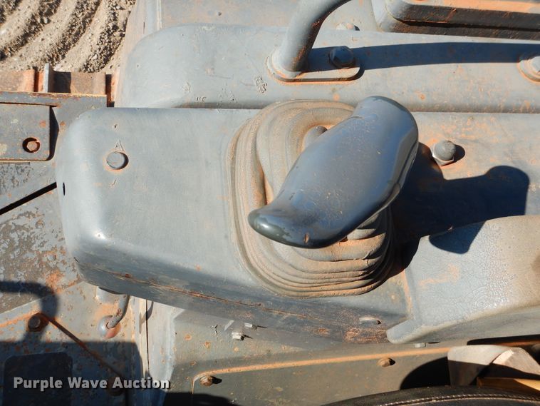 image for item DE4012 2001 Komatsu D41E dozer