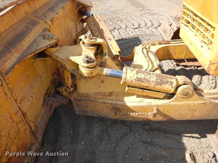 image for item DE4012 2001 Komatsu D41E dozer