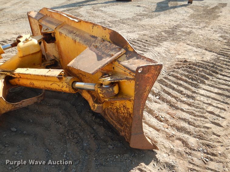 image for item DE4012 2001 Komatsu D41E dozer