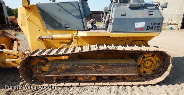image for item DE4012 2001 Komatsu D41E dozer