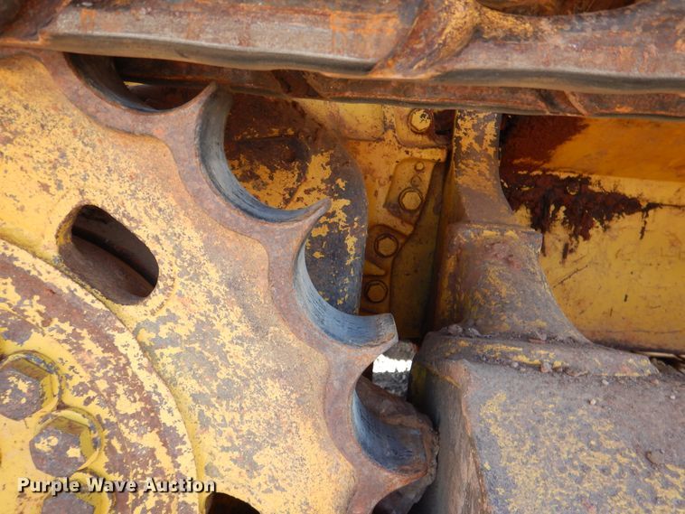 image for item DE4012 2001 Komatsu D41E dozer