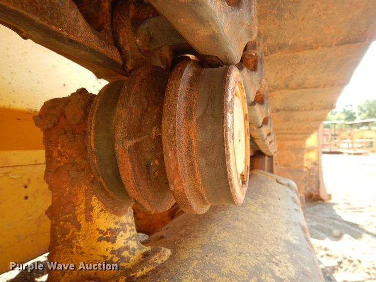 image for item DE4012 2001 Komatsu D41E dozer