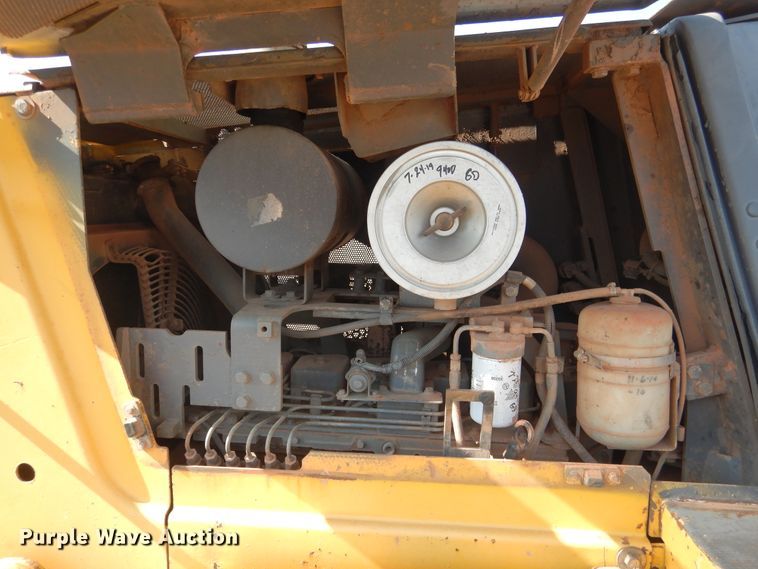 image for item DE4012 2001 Komatsu D41E dozer