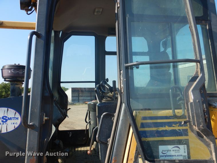 image for item DE4013 2006 Komatsu D37EX-21A dozer