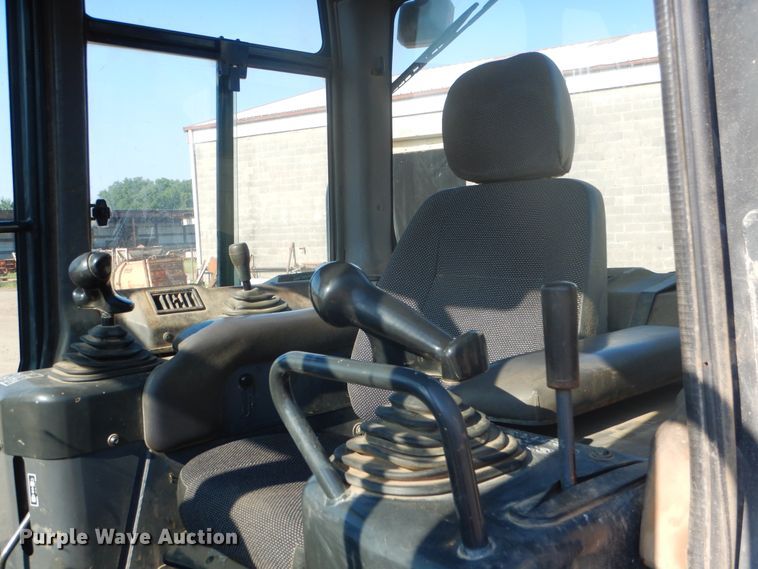 image for item DE4013 2006 Komatsu D37EX-21A dozer