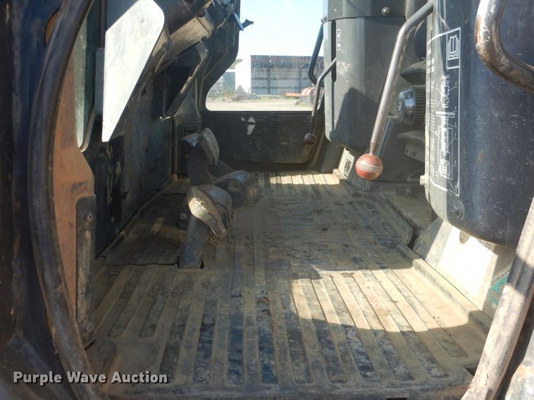 image for item DE4013 2006 Komatsu D37EX-21A dozer