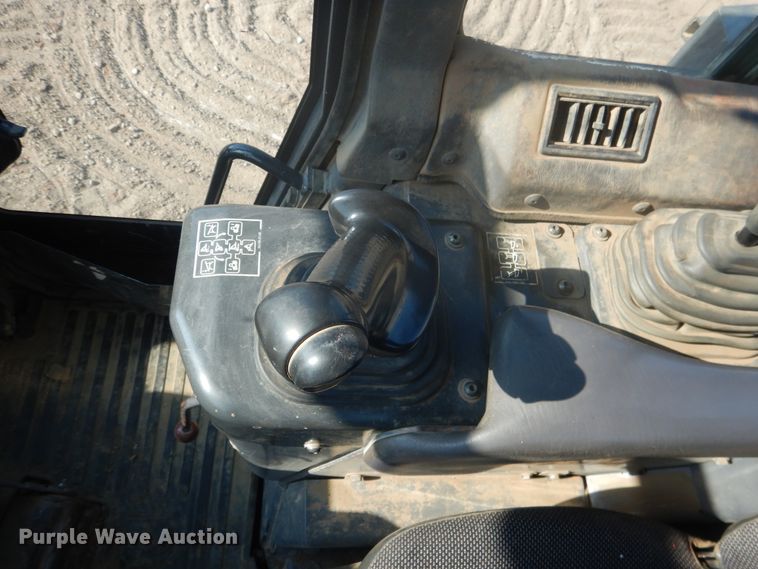 image for item DE4013 2006 Komatsu D37EX-21A dozer