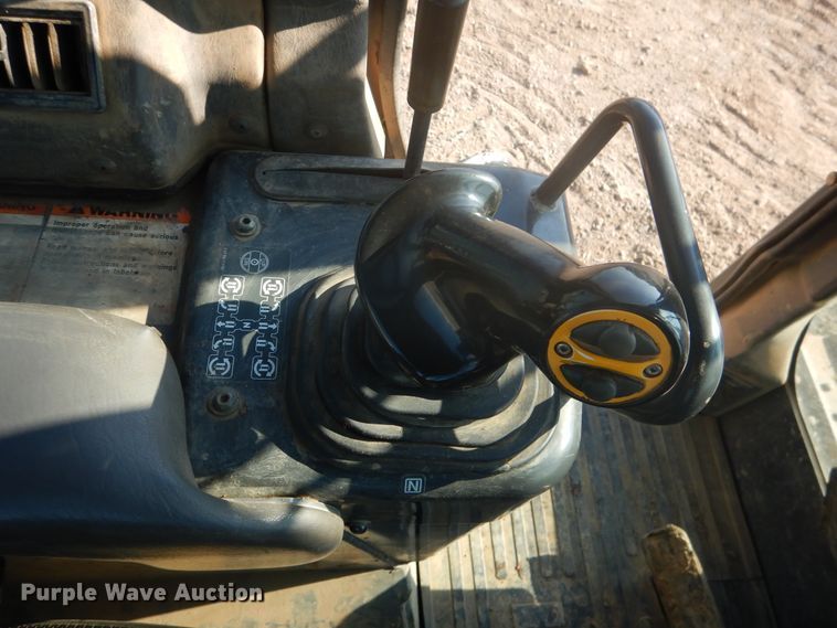 image for item DE4013 2006 Komatsu D37EX-21A dozer