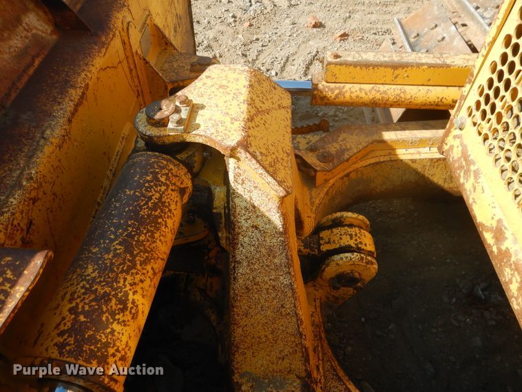 image for item DE4013 2006 Komatsu D37EX-21A dozer