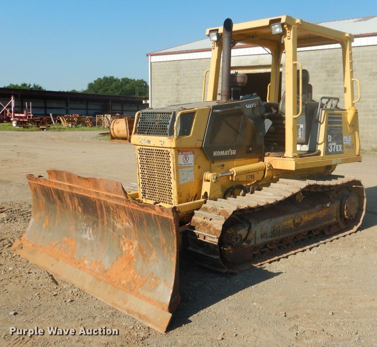 image for item DE4014 2005 Komatsu D37EX-21 dozer