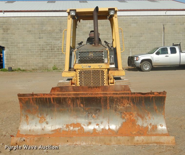 image for item DE4014 2005 Komatsu D37EX-21 dozer