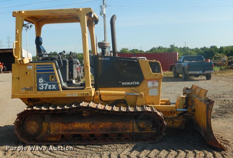image for item DE4014 2005 Komatsu D37EX-21 dozer