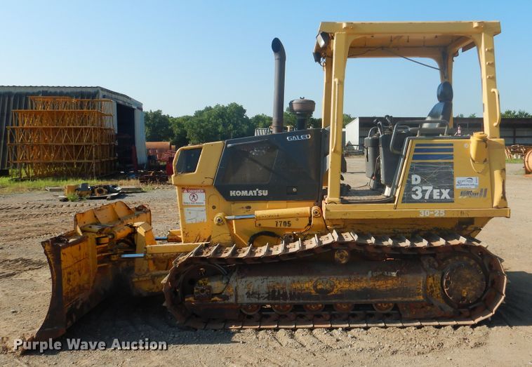 image for item DE4014 2005 Komatsu D37EX-21 dozer